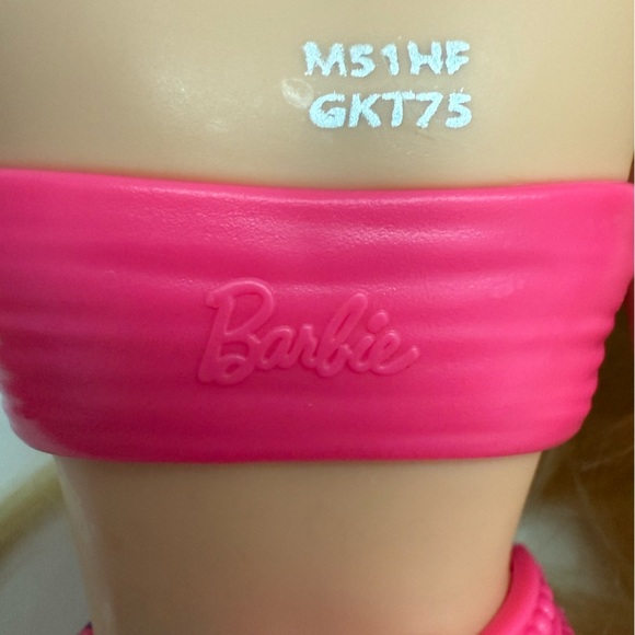 2019 Mattel Barbie Dreamtopia #GKT75 Mermaid Barbie Doll - Picture 5 of 10